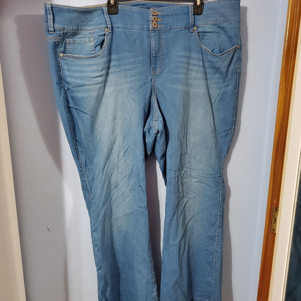 Torrid denim 28S petite stretch jeans
